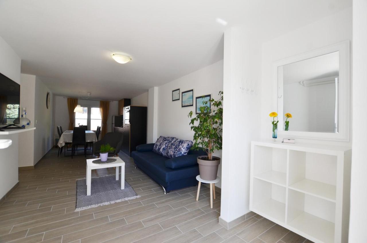 Katy Apartment 로비니 외부 사진