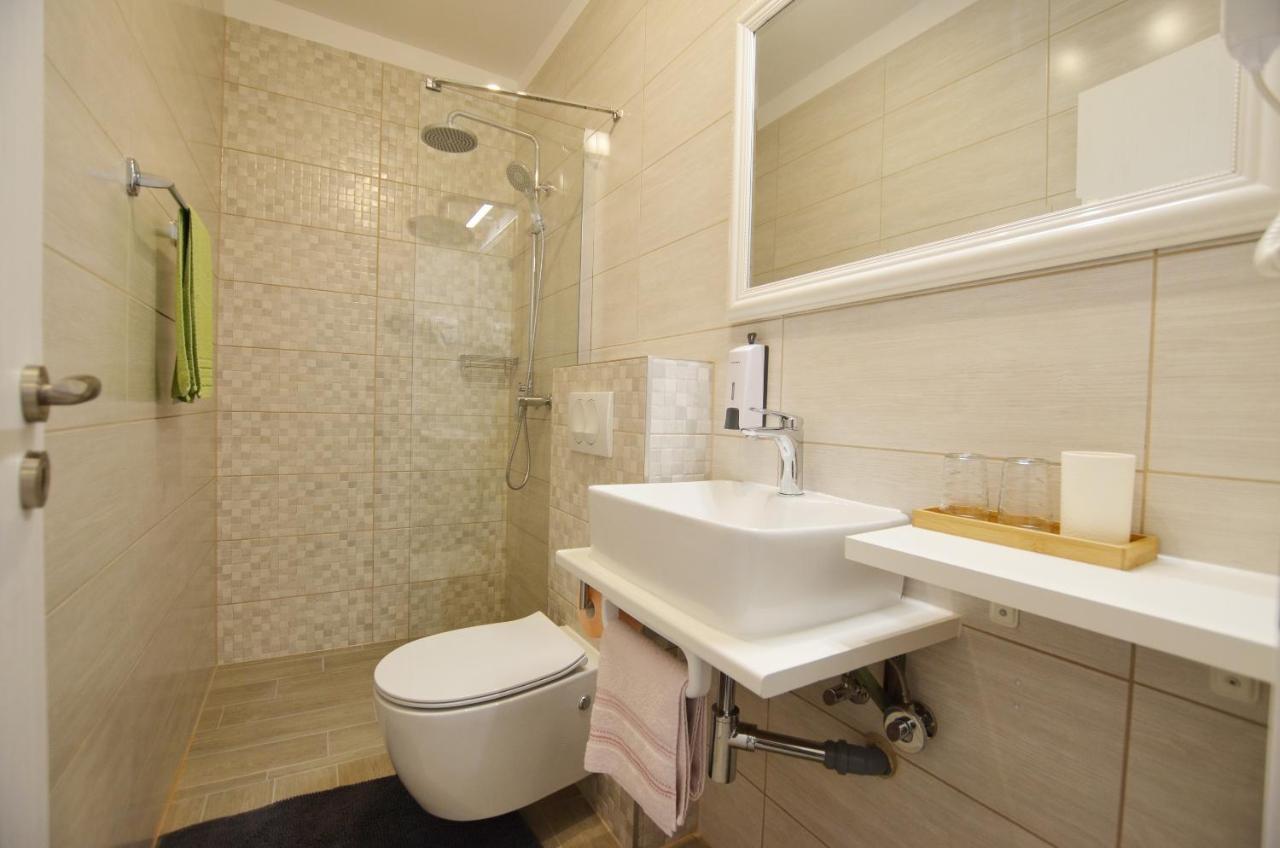 Katy Apartment 로비니 외부 사진
